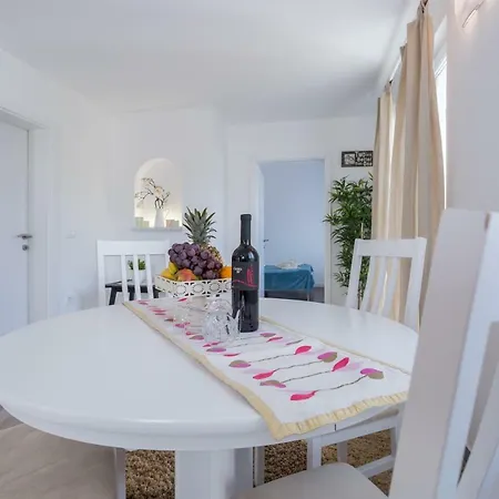 Ivka Apartment